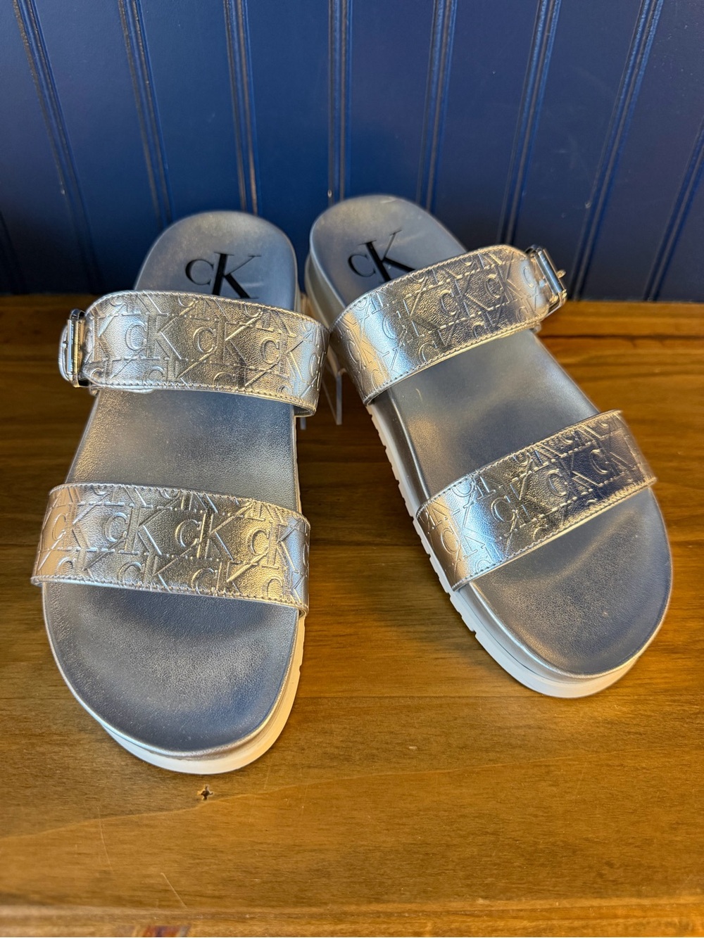 Calvin Klein Landesa Silver Metallic Logo Sport Sandals Size 7M